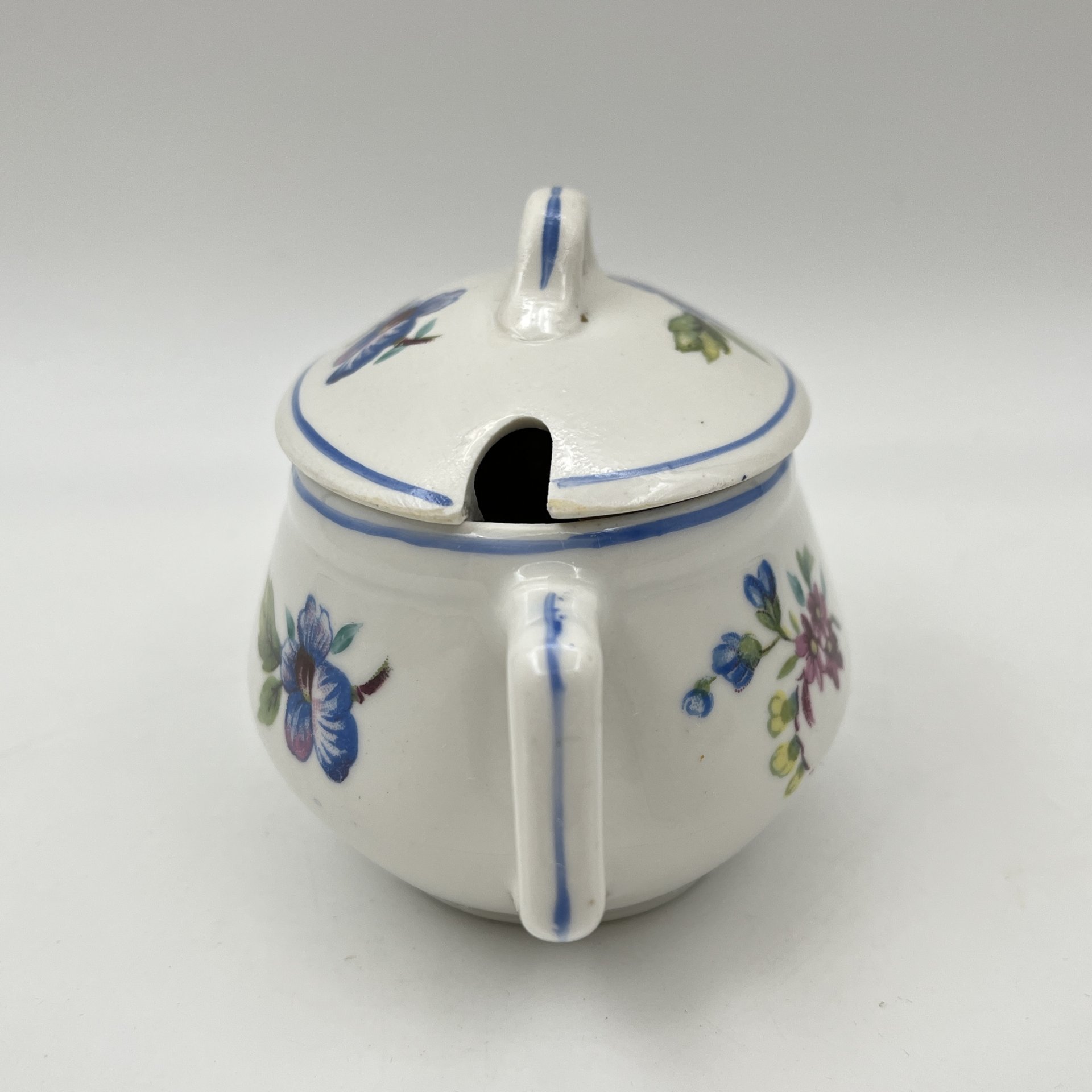 Горчичница с цветочным декором