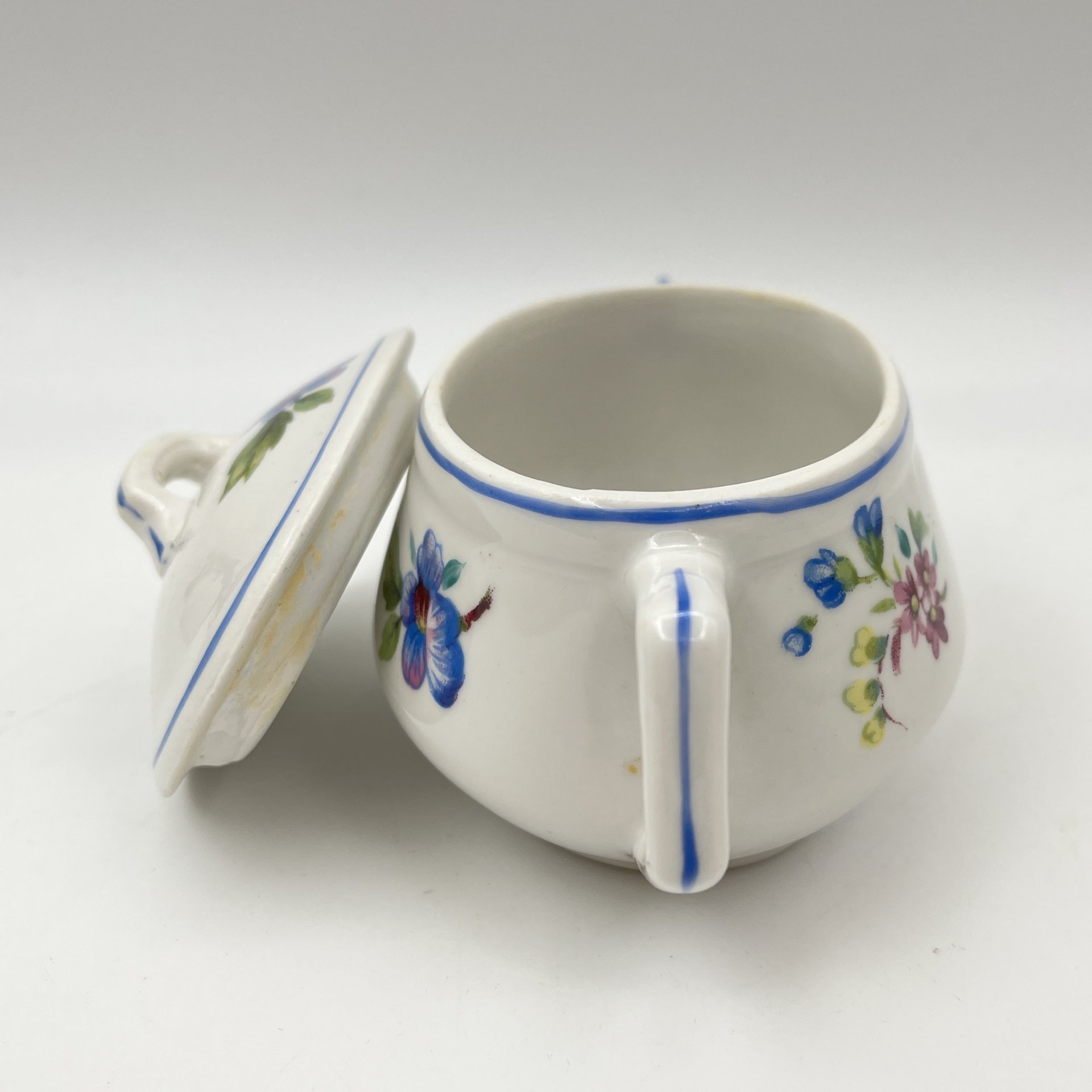 Горчичница с цветочным декором