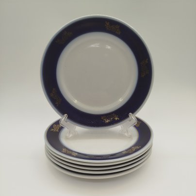 Набор из шести десертных тарелок с синем кантом, фарфор, крытье, золочение, деколь, Фарфоровый завод «Пролетарий» (Бронница, Мста), СССР, 1958-1967 гг.