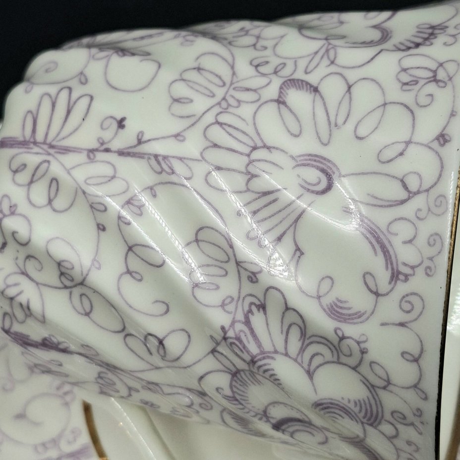 Пара кофейная "Садик", форма "Витая", автор рисунка Н.П. Славина, фарфор, деколь, золочение, Ленинградский фарфоровый завод (ЛФЗ), СССР, 1970-1992 гг.