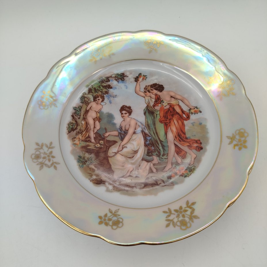 Набор из 5 десертных тарелок "Мадонна", фарфор, деколь, люстр, золочение, Kahla, ГДР, 1960-1980 гг.