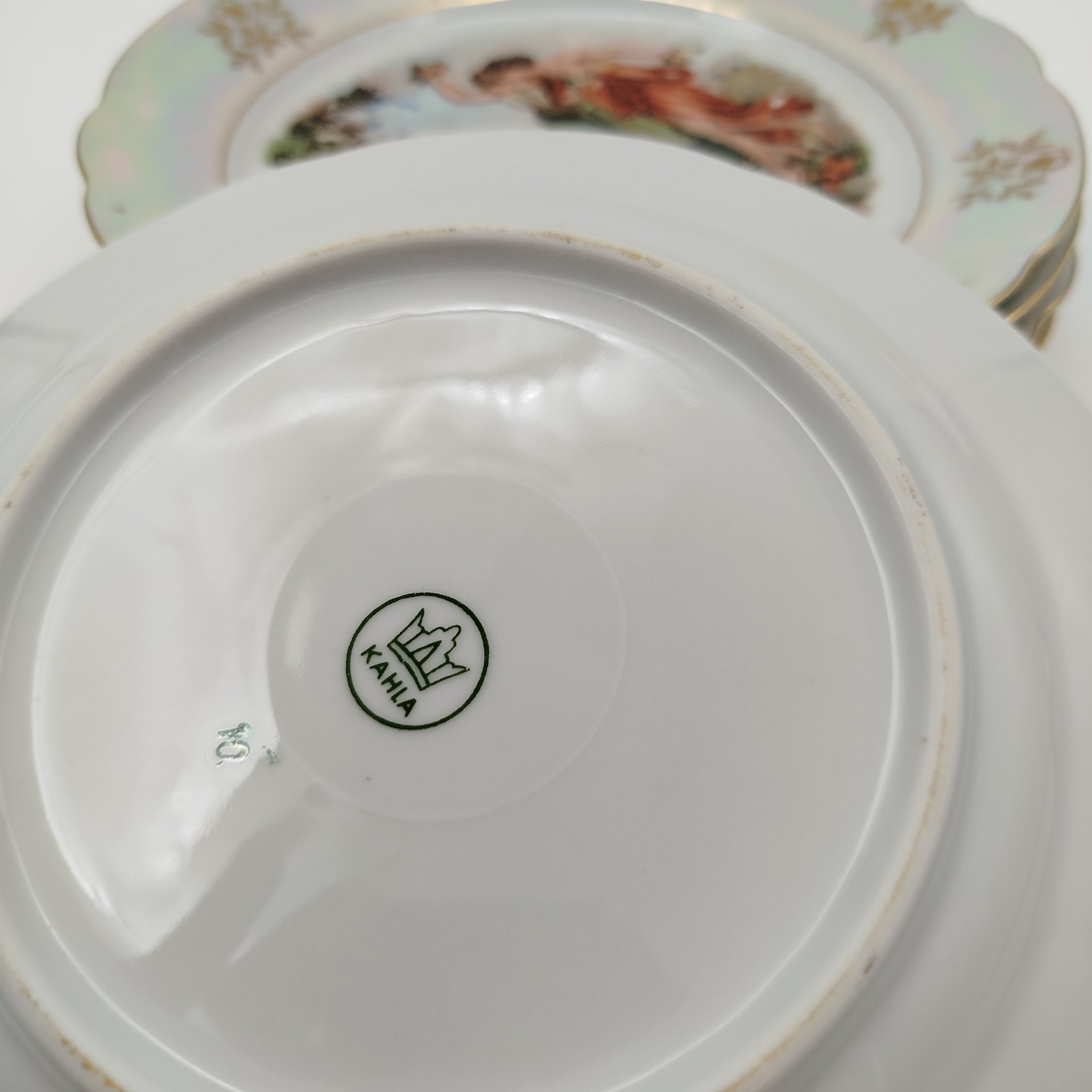 Набор из 5 десертных тарелок "Мадонна", фарфор, деколь, люстр, золочение, Kahla, ГДР, 1960-1980 гг.