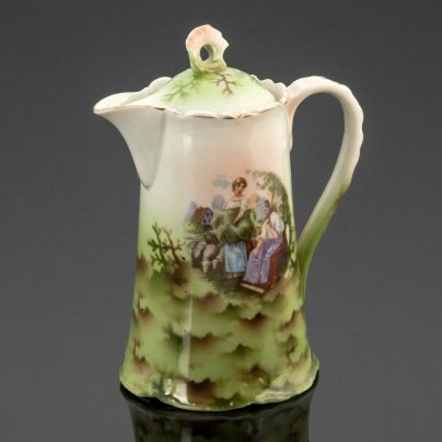 Кофейник "Жницы", фарфор, крытье, деколь, золочение, Дмитровский фарфоровый завод (ДФЗ Вербилки), СССР, 1917-1940 гг., Дмитровский фарфоровый завод (ДФЗ Вербилки)