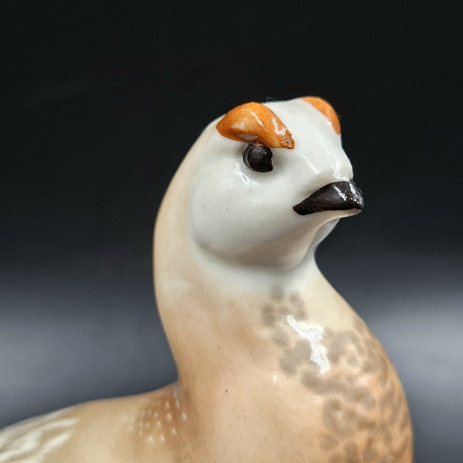 Статуэтка "Куропатка", скульптор П.П. Веселов, фарфор, роспись, Ленинградский фарфоровый завод (ЛФЗ), СССР, 1970-1992 гг.