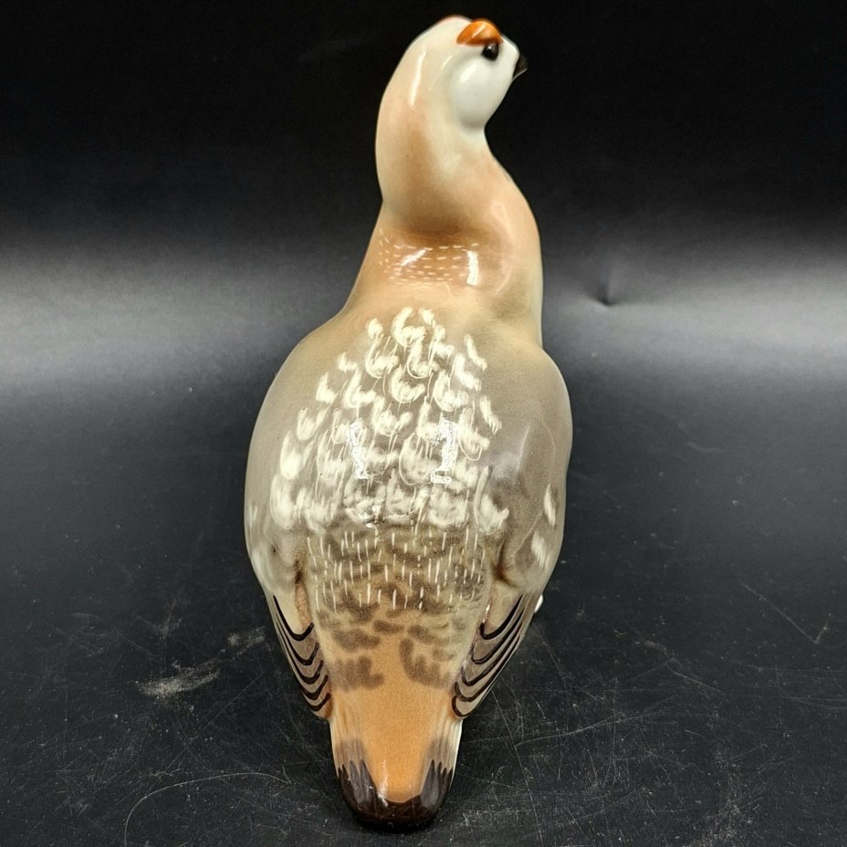 Статуэтка "Куропатка", скульптор П.П. Веселов, фарфор, роспись, Ленинградский фарфоровый завод (ЛФЗ), СССР, 1970-1992 гг.