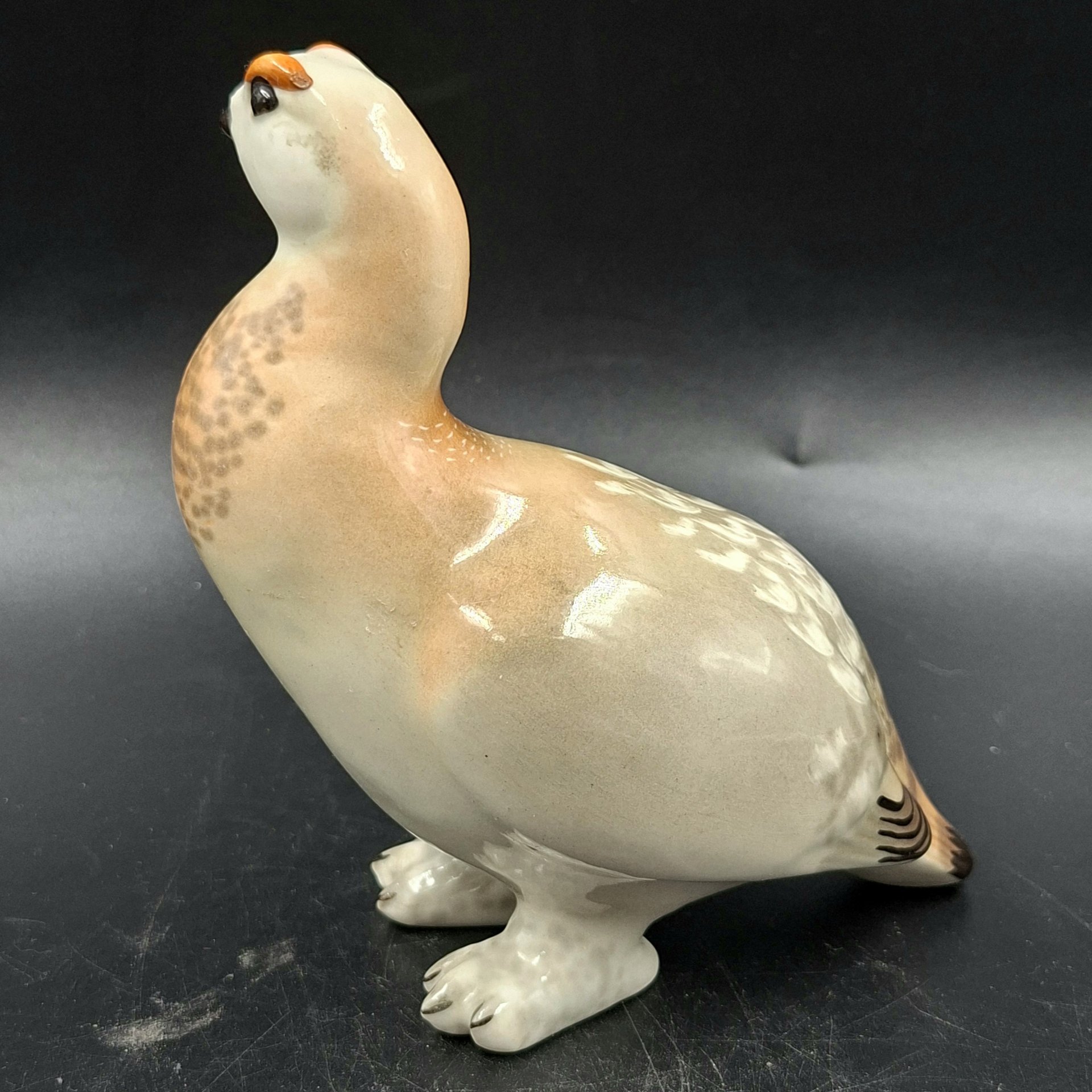 Статуэтка "Куропатка", скульптор П.П. Веселов, фарфор, роспись, Ленинградский фарфоровый завод (ЛФЗ), СССР, 1970-1992 гг.