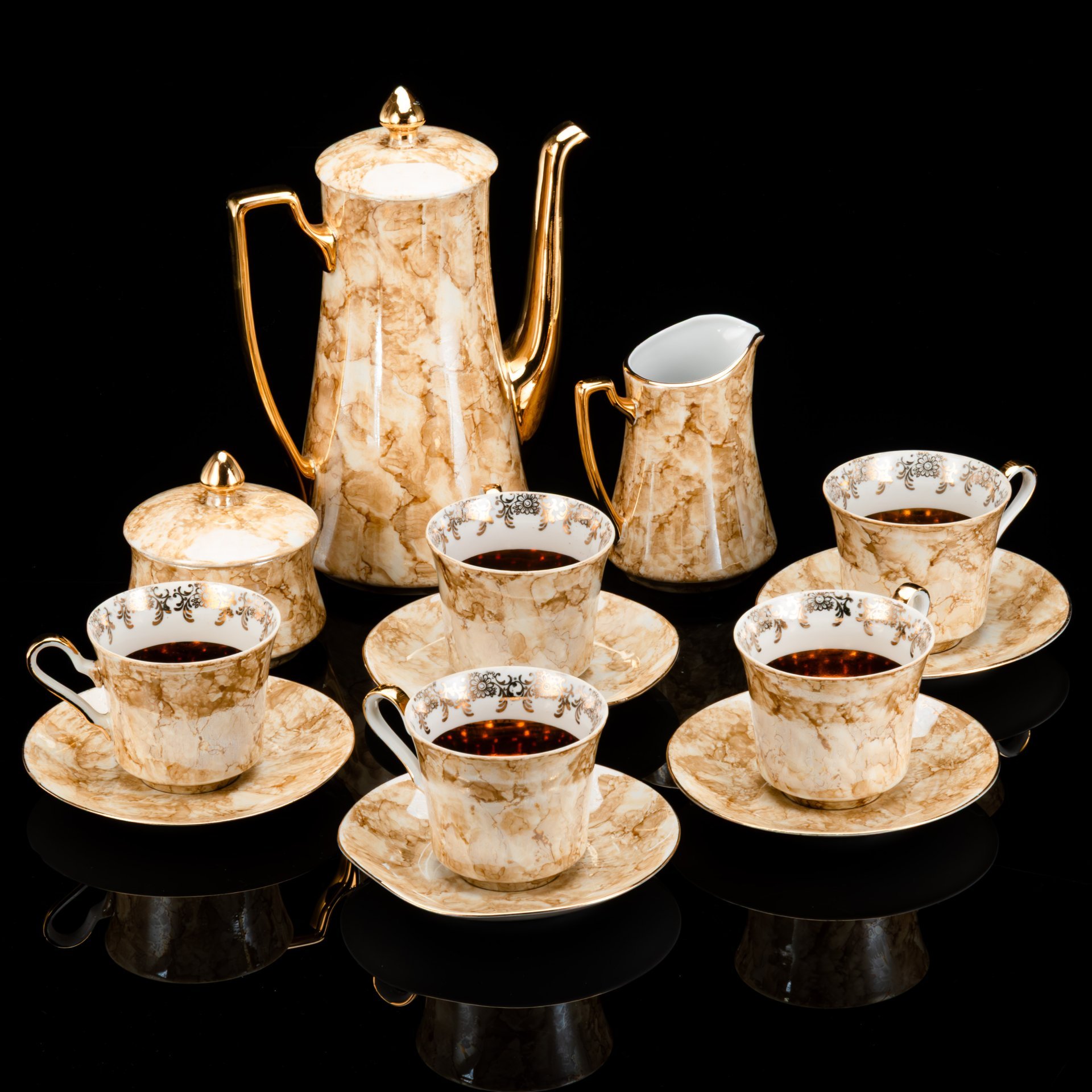 Сервиз чайный с декором в виде разводов в песочно-золотистой гамме на 5 персон (13 предметов), фарфор, люстр, золочение, Walbrzych, Польша, 1952-1992 гг.