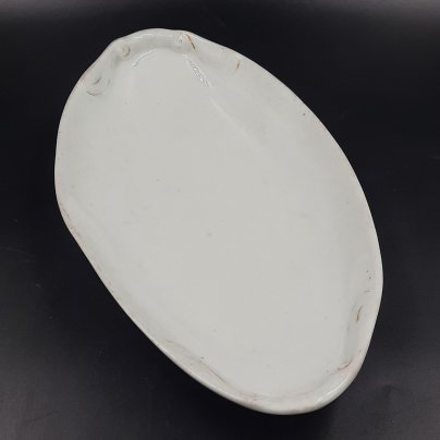 Блюдо сервировочное овальной формы, фарфор, золочение, Товарищество М.С. Кузнецова в Дулёво, Российская империя, 1864-1889 гг.