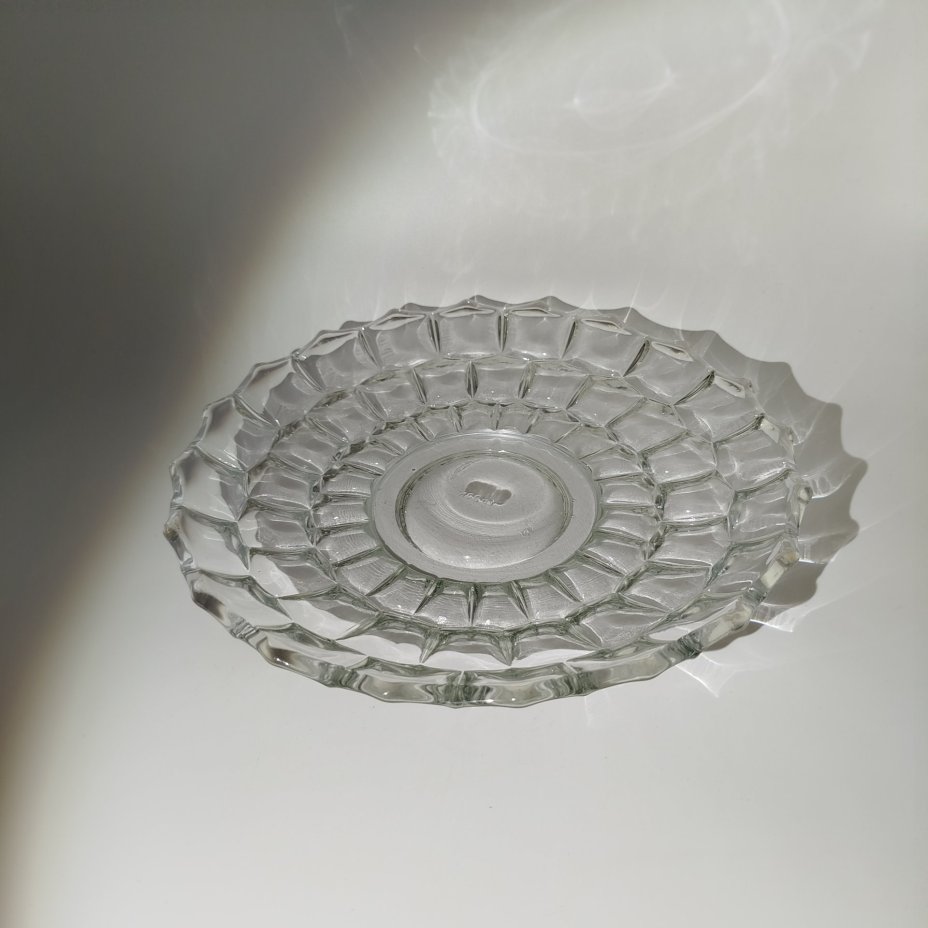 Блюдо округлой формы, стекло, СССР, 1970-1980 гг.