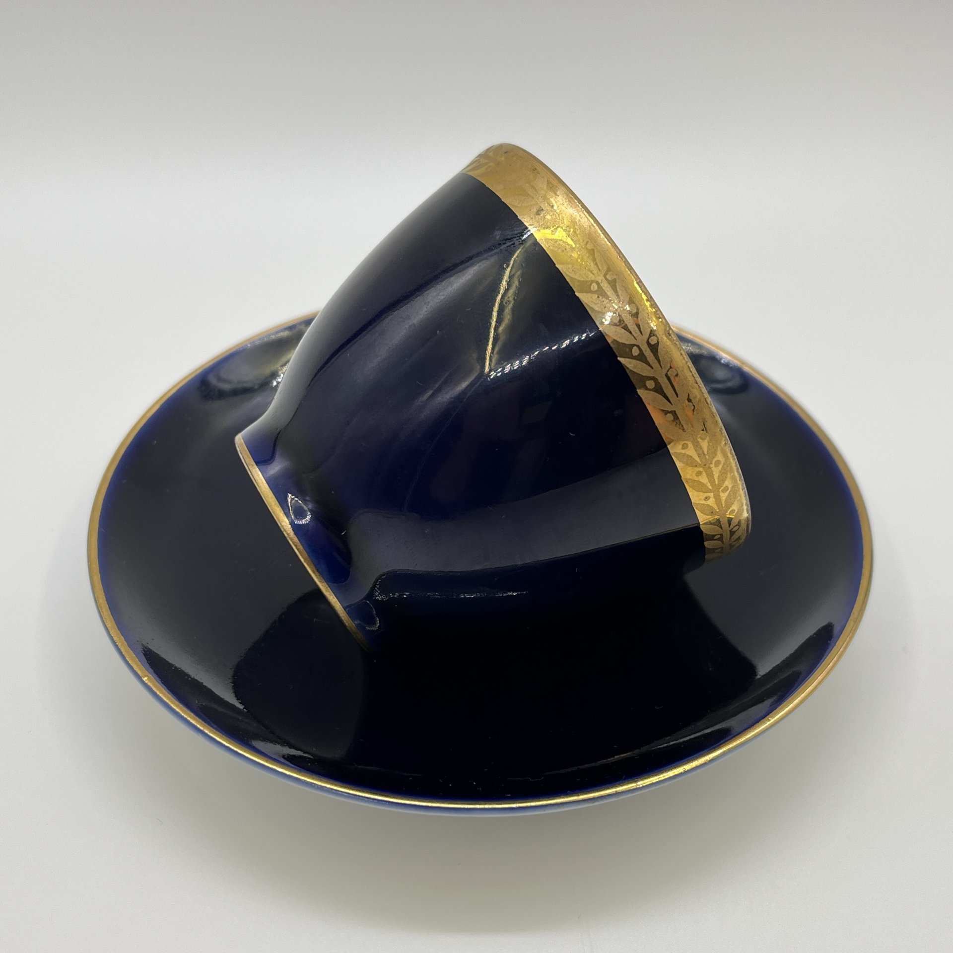 Кофейная пара (в подборе), фарфор, крытье кобальтом, золочение, Ленинградский фарфоровый завод (ЛФЗ), СССР, 1970-1990 гг.