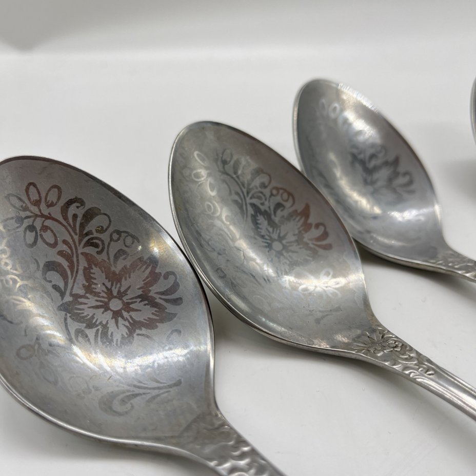 Набор из 6-ти столовых ложек, украшенных флоральным декором, нержавеющая сталь, Павловский завод художественных металлоизделий им. С.М. Кирова