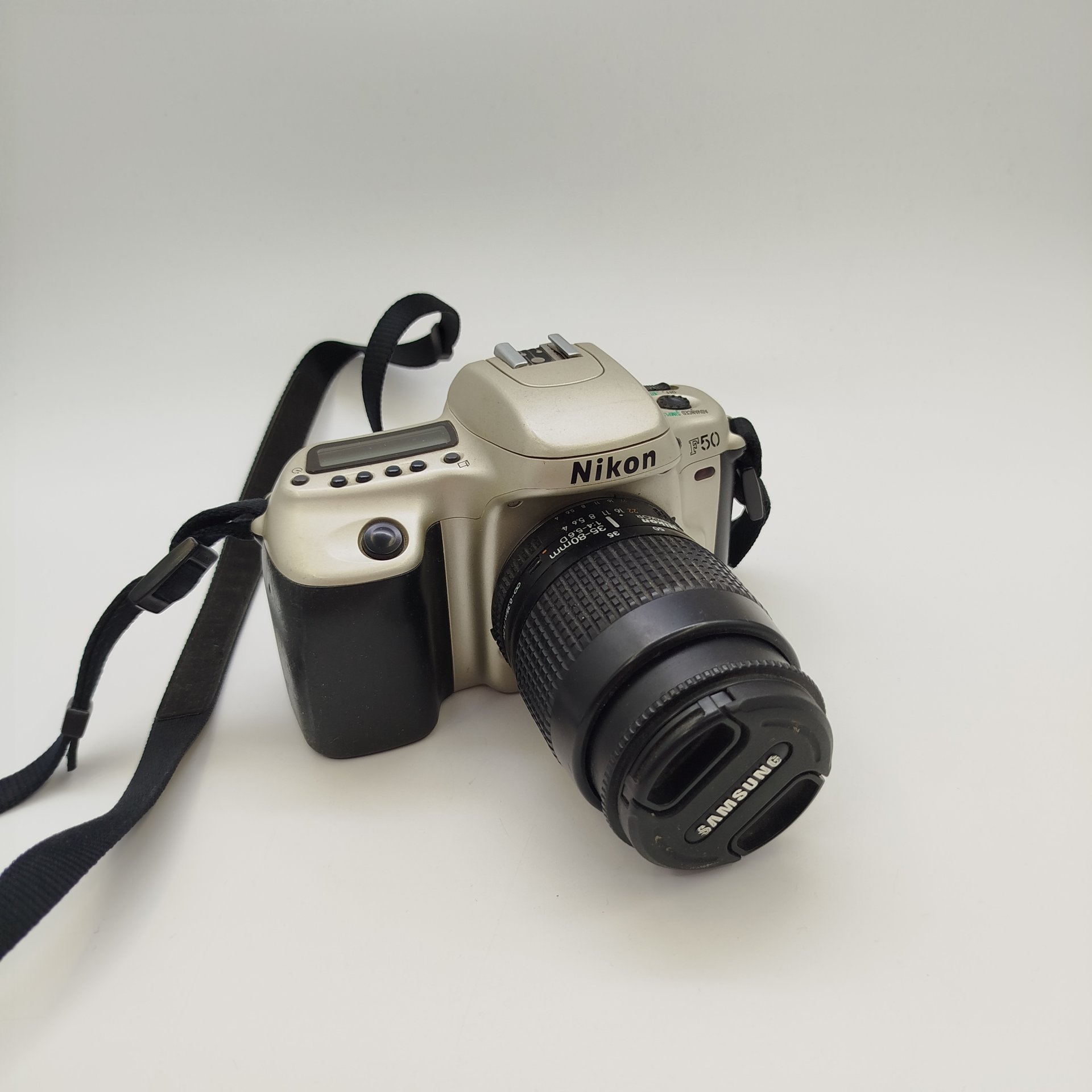 Фотоаппарат Nikon F50 с объективом Nikon AF Nikkor 35-80mm f4-5.6, пластик, стекло, металл, Япония, 1994-2000 гг.