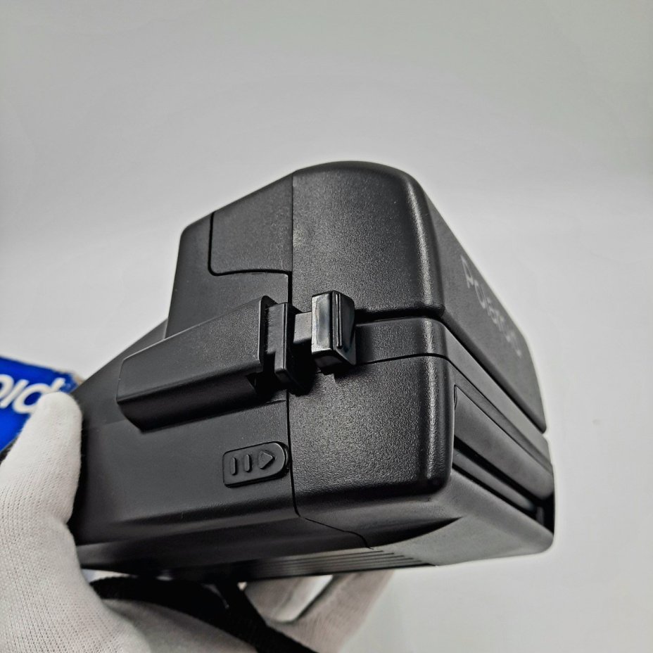 Фотоаппарат мгновенной печати "Polaroid 636 Close Up" в оригинальной коробке, Polaroid
