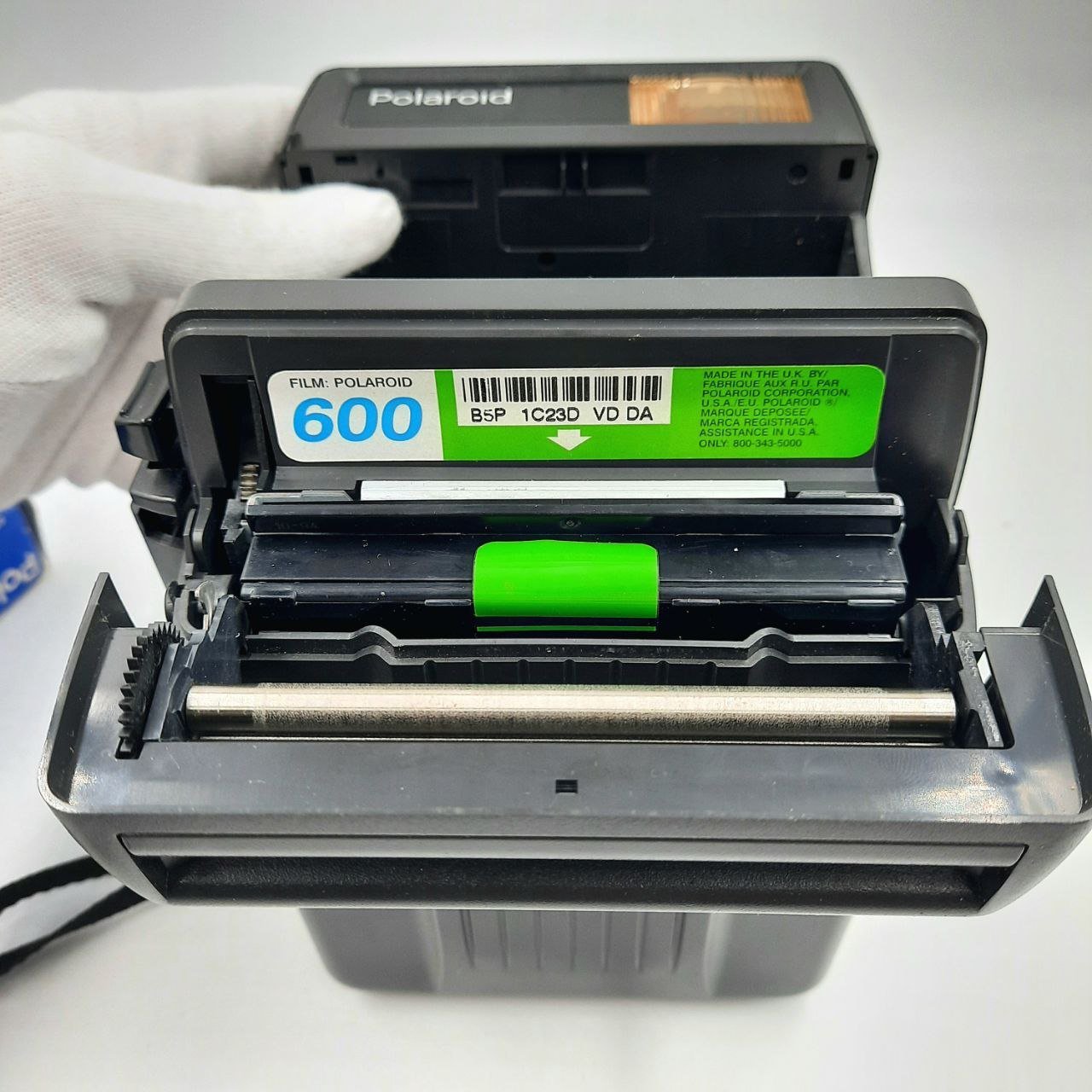 Фотоаппарат мгновенной печати "Polaroid 636 Close Up" в оригинальной коробке, Polaroid