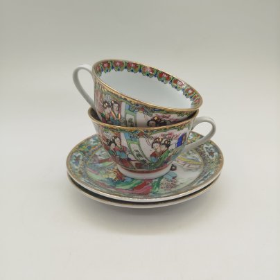 Набор из двух чайных пар украшенных сюжетом в восточном стиле, Guangzhou, фарфор, деколь с подрисовкой, золочение, Китай, 1970-1990 гг.