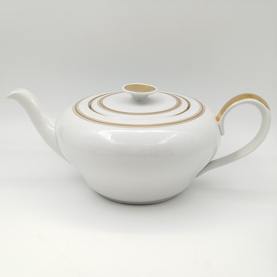 Сервиз чайно-кофейный на 6 персон, украшенный ленточным орнаментом (16 предметов), фарфор, золочение, Thun (Тун), Чехословакия, 1918-1945 гг.
