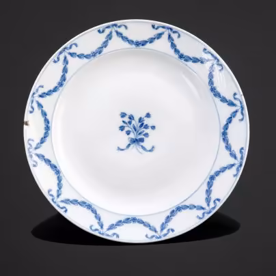 Тарелка с бортом украшенным венками, Meissen (Мейсенский фарфор)
