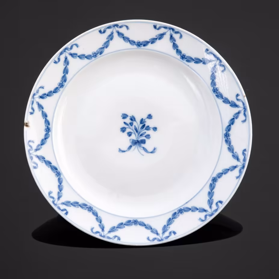 Тарелка с бортом украшенным венками, Meissen (Мейсенский фарфор)