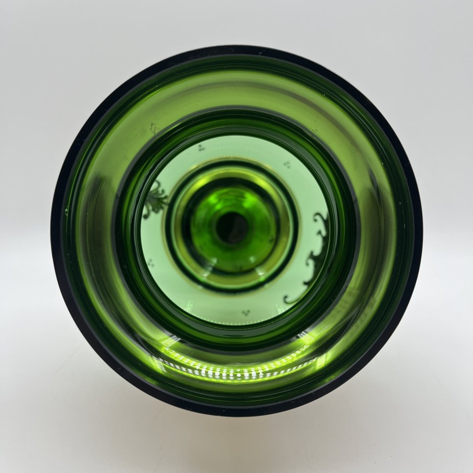 Ваза для цветов, украшенная лепным цветочным декором, Bohemia Crystal (Bohemia Glass)
