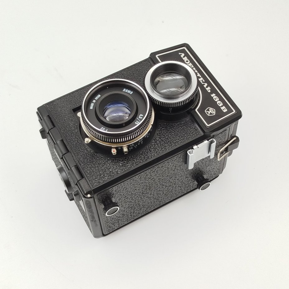 Фотоаппарат "Любитель-166" в чехле с коробкой и документами, металл, пластик, стекло, искусственная кожа, ЛОМО (Ленинградское оптико-механическое объединение), СССР, 1984 г.
