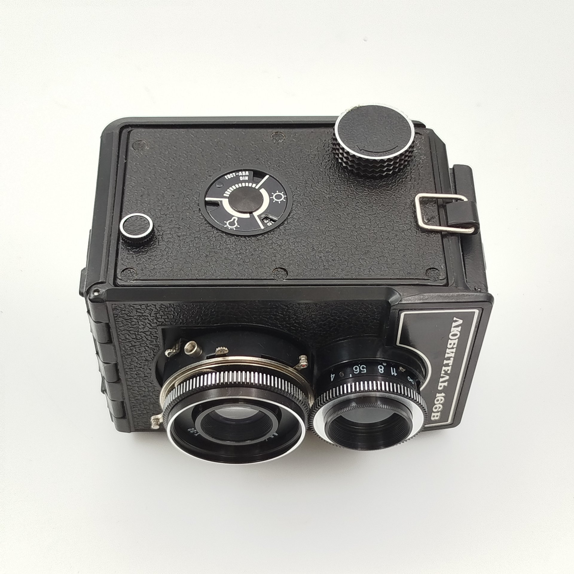 Фотоаппарат "Любитель-166" в чехле с коробкой и документами, металл, пластик, стекло, искусственная кожа, ЛОМО (Ленинградское оптико-механическое объединение), СССР, 1984 г.