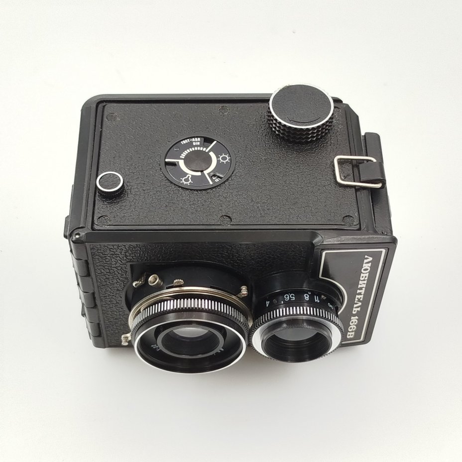 Фотоаппарат "Любитель-166" в чехле с коробкой и документами, металл, пластик, стекло, искусственная кожа, ЛОМО (Ленинградское оптико-механическое объединение), СССР, 1984 г.