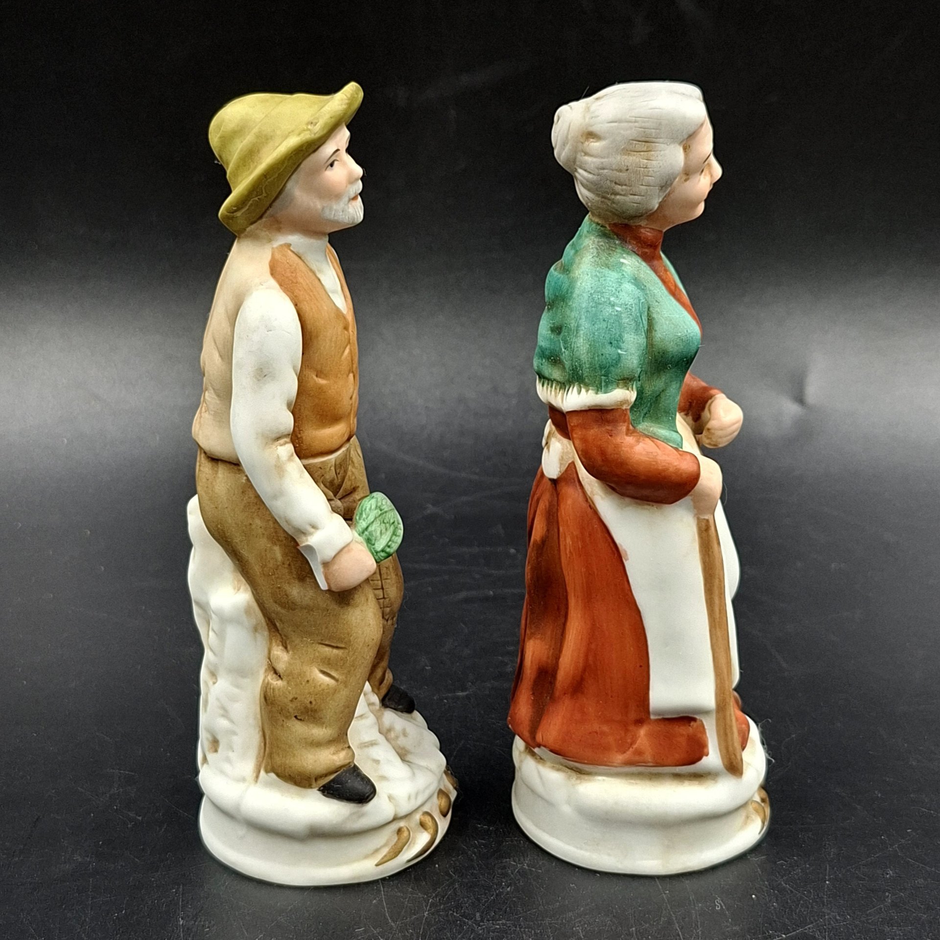 Статуэтки парные "Крестьянин с крестьянкой", фирма "CDC", фарфор, роспись, Шри-Ланка, 2000-2020 гг.