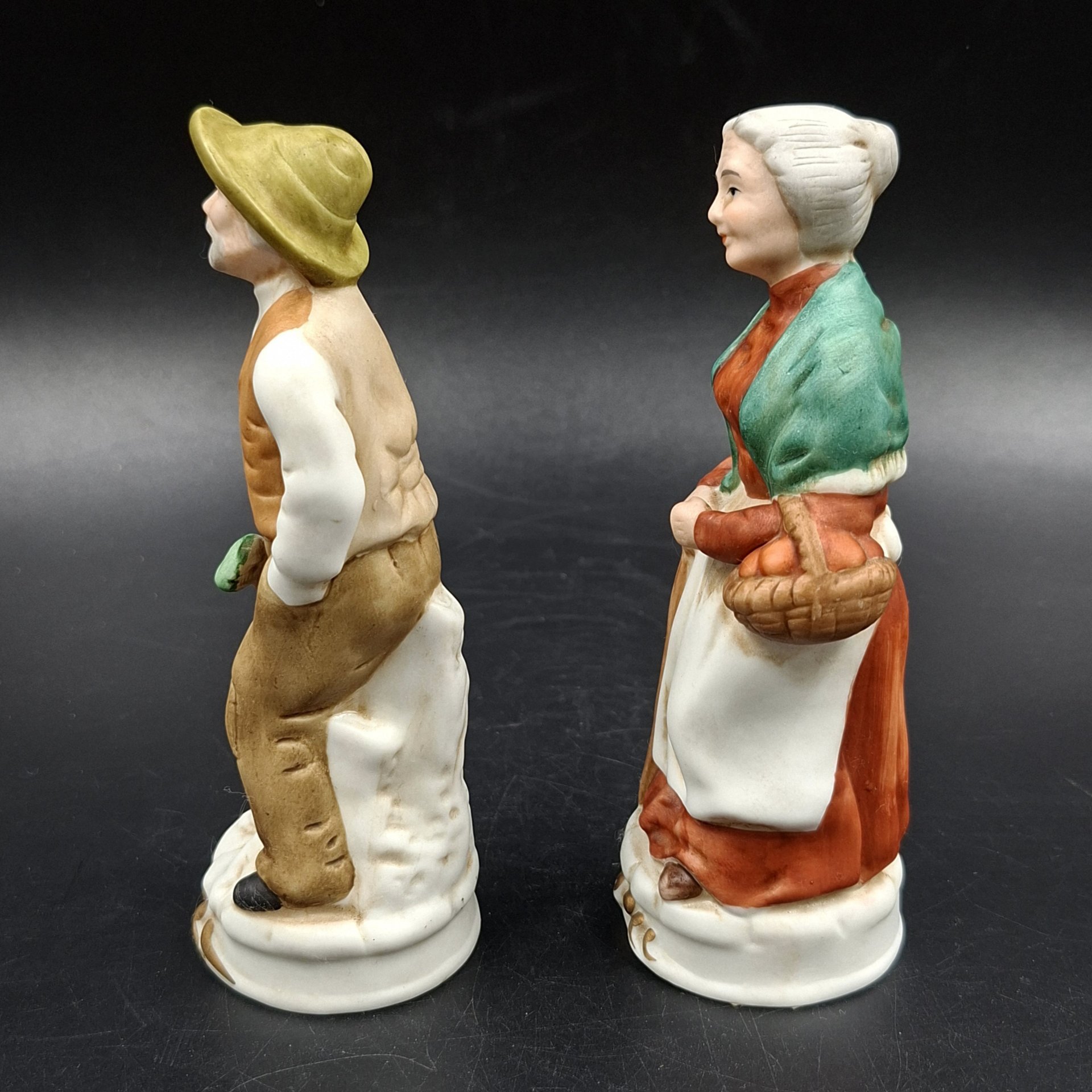 Статуэтки парные "Крестьянин с крестьянкой", фирма "CDC", фарфор, роспись, Шри-Ланка, 2000-2020 гг.