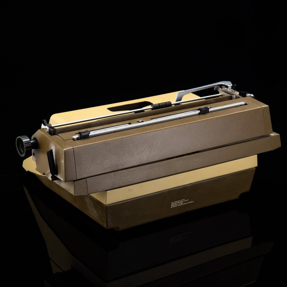 Машинка печатная "Robotron 24"