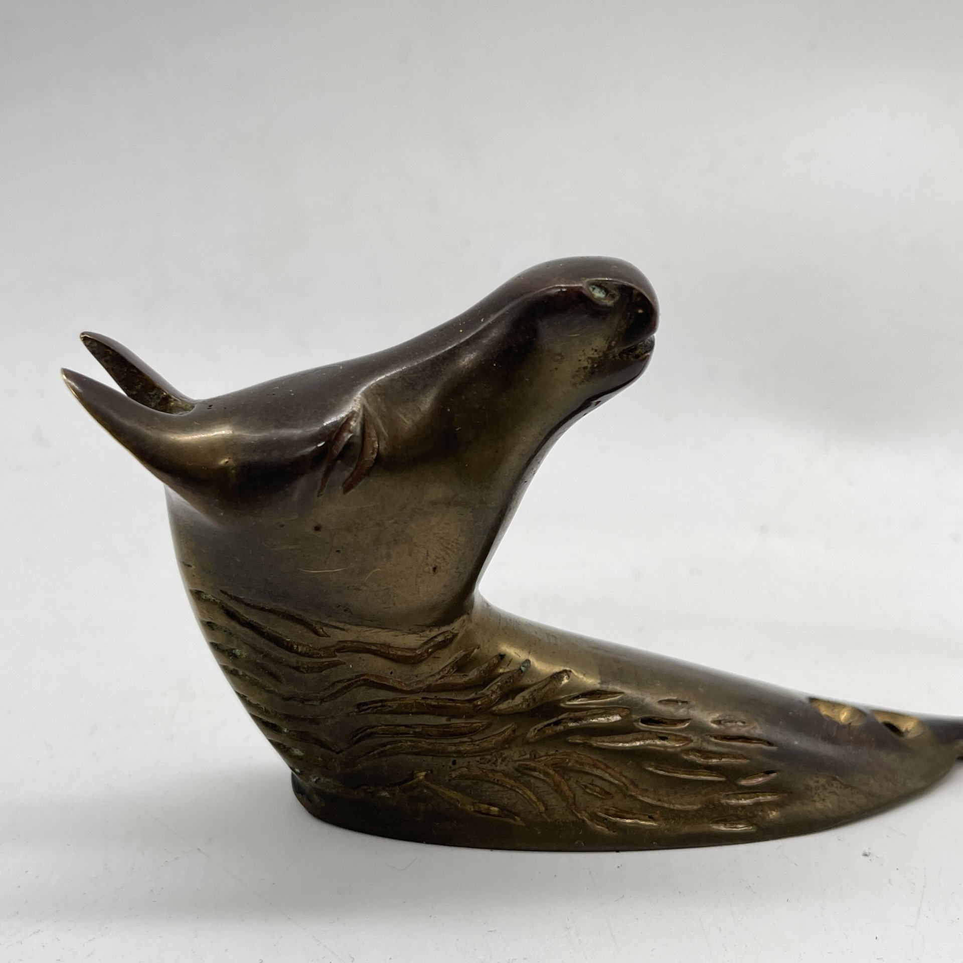 Вешалка-крючок в виде головы лошади