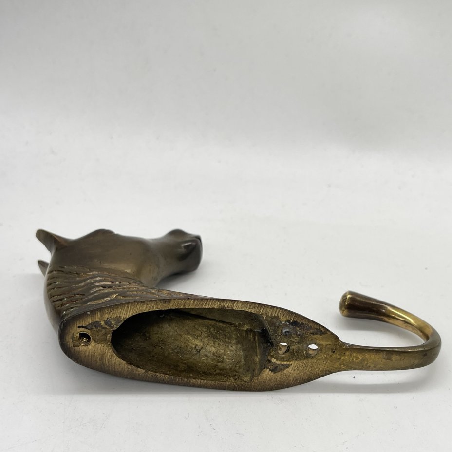 Вешалка-крючок в виде головы лошади