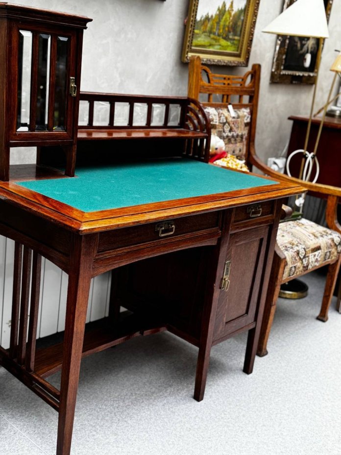 Столик дамский (письменный) в стиле Модерн