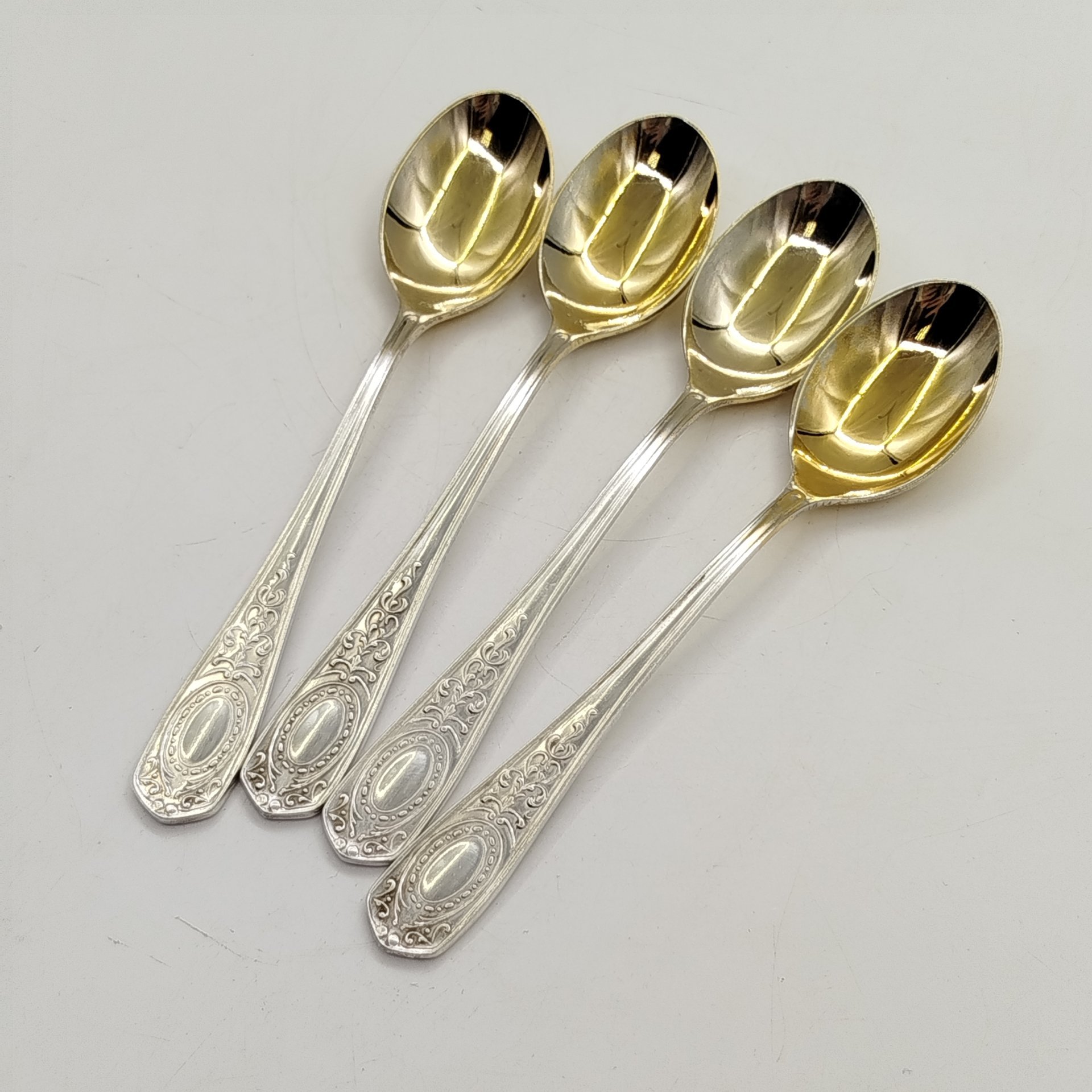 Набор чайных ложек на 4 персоны, мНЦ (медь-никель-цинк), золочение, Кольчугинский завод цветных металлов, СССР, 1970-1990 гг.