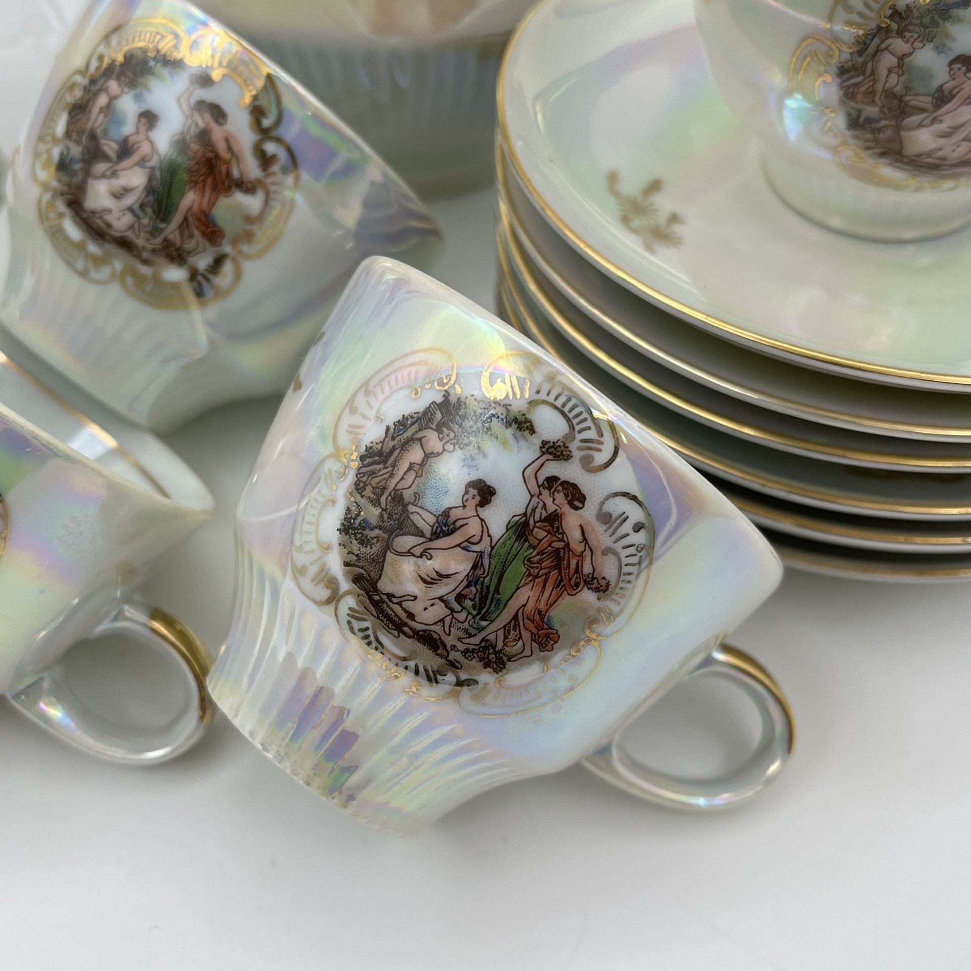 Сервиз кофейный на 6 персон "Мадонна" (15 предметов), фарфор, люстр, деколь, золочение, Colditz (Кольдиц), ГДР, 1960-1980 гг.