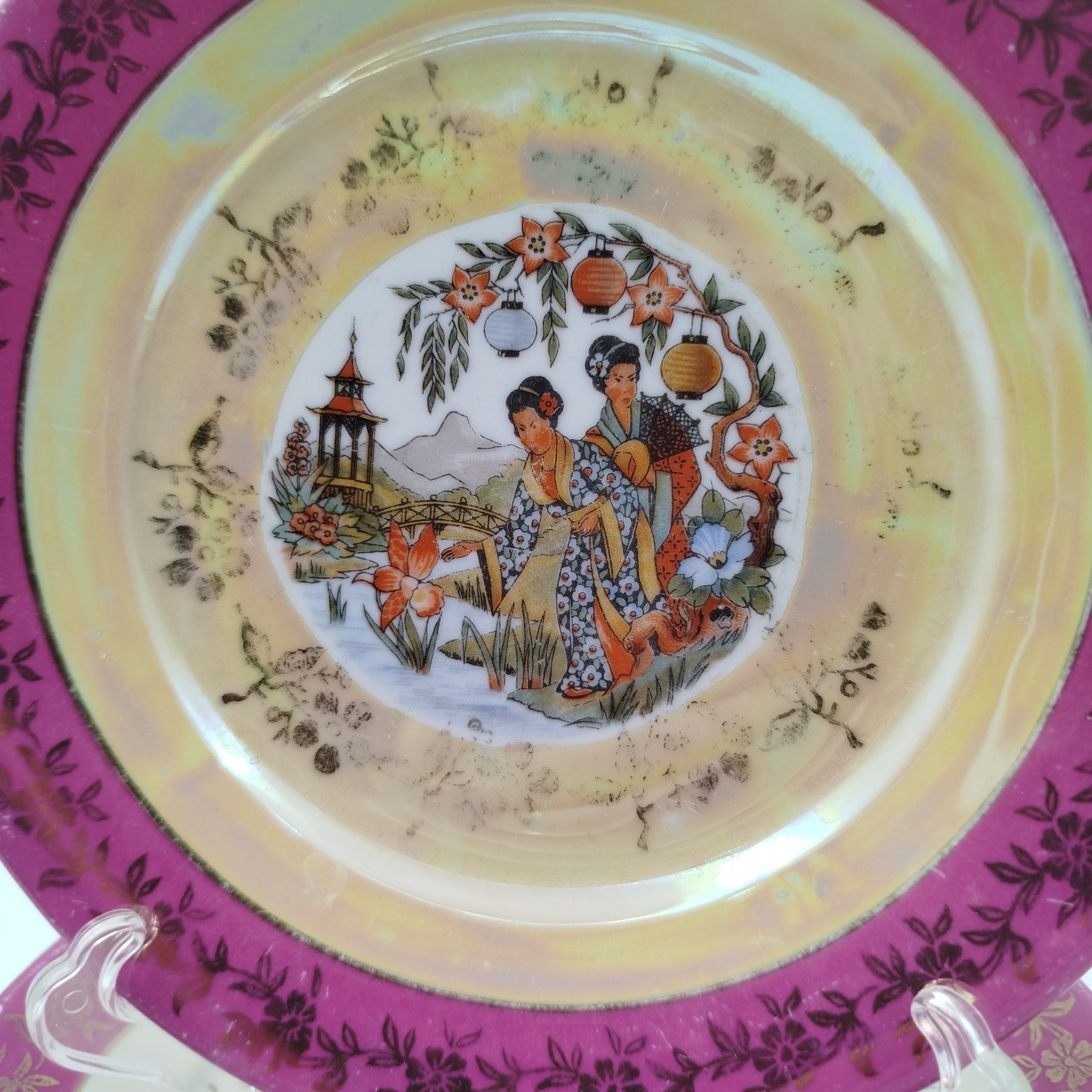 Набор пирожковых (закусочных) тарелок из сервиза "Гейша" на 6 персон, фарфор, люстр, деколь, золочение, Spezial Eisenberg Porzellan (SEP), ГДР, 1960-1980 гг.