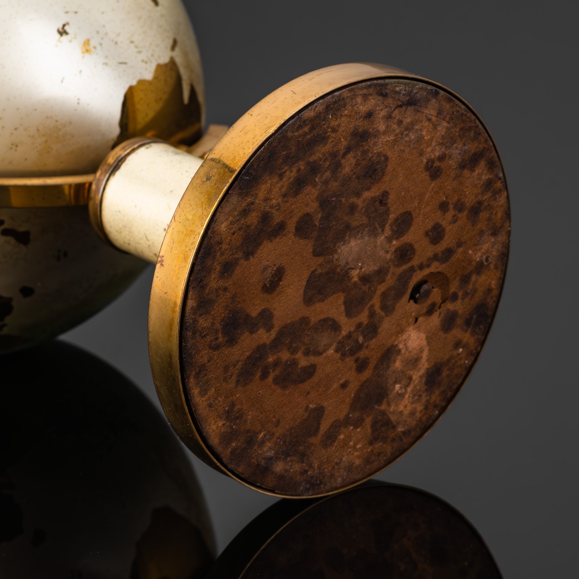 Сигаретница настольная "Глобус" на 25 сигарет, металл, золочение, Западная Европа, 1970-1990 гг.