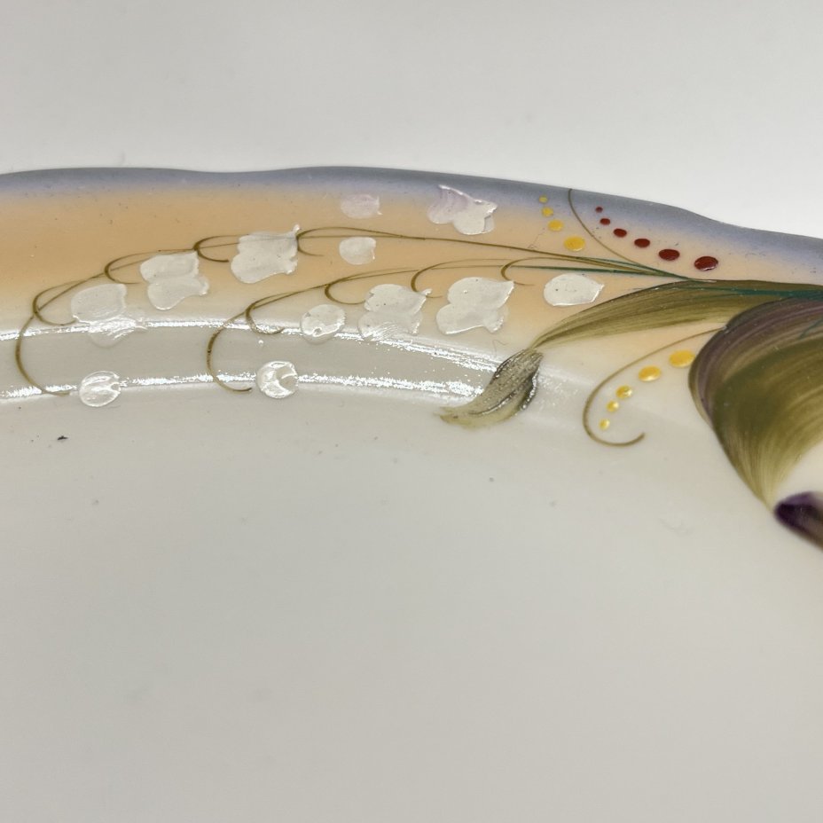 Набор из 3 тарелок и 3 блюдец с декором "Ландыши", фарфор, аэрография, роспись, Коростенский фарфоровый завод (КФЗ), СССР, 1960-1991 гг.