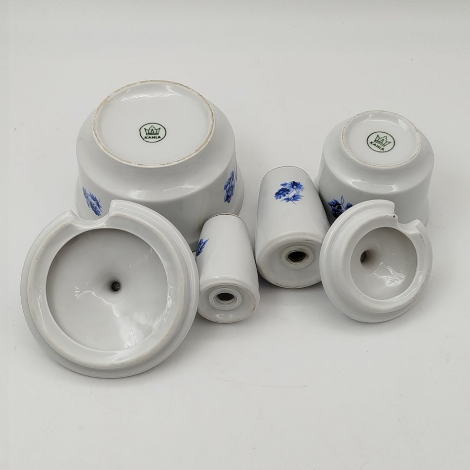 Набор для сервировки стола (солонка,перечница, две горчичницы)  с декором в виде синих цветов