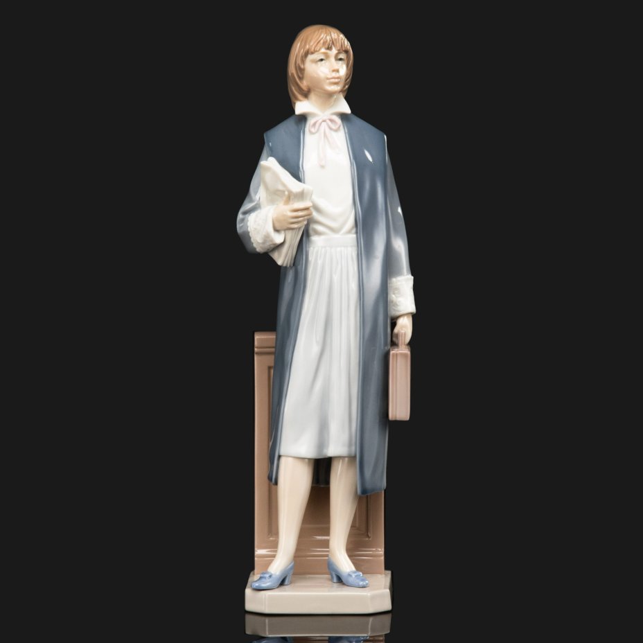 Статуэтка "Учительница" ("Юрист"), фарфор, Lladro, Lladro
