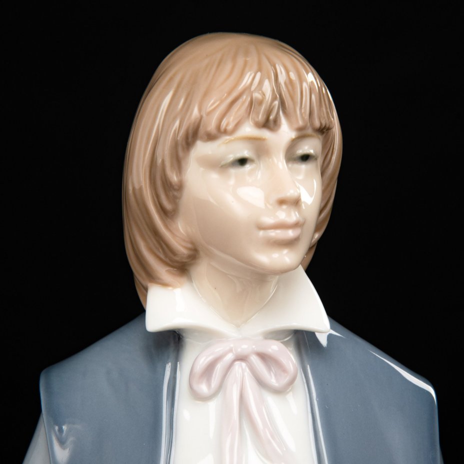 Статуэтка "Учительница" ("Юрист"), фарфор, Lladro, Lladro