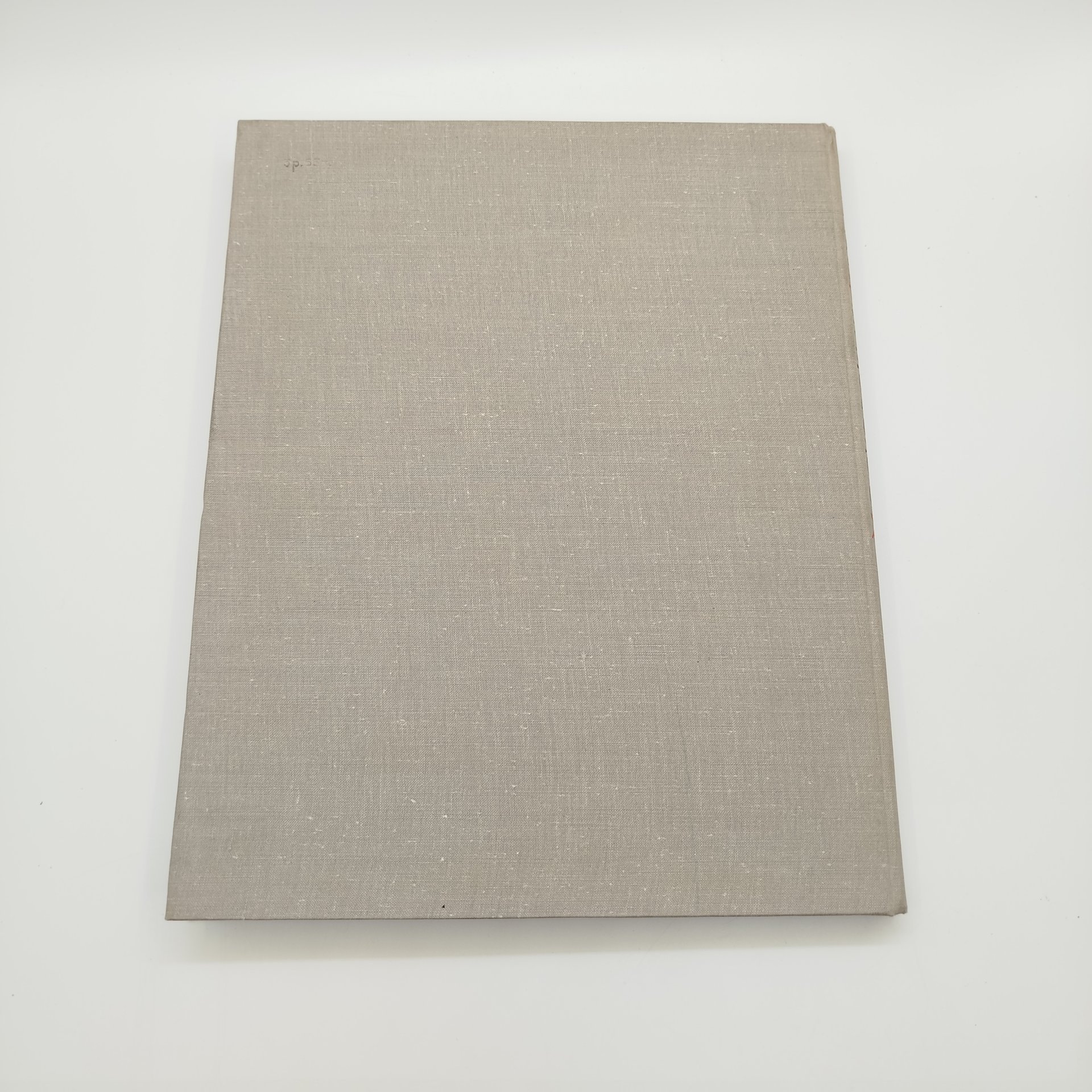 Книга (альбом) "Московский Кремль", составители А.А. Гончарова и Н.В. Гордеев, бумага, печать, Издательство «Советский художник», СССР, 1966 г.