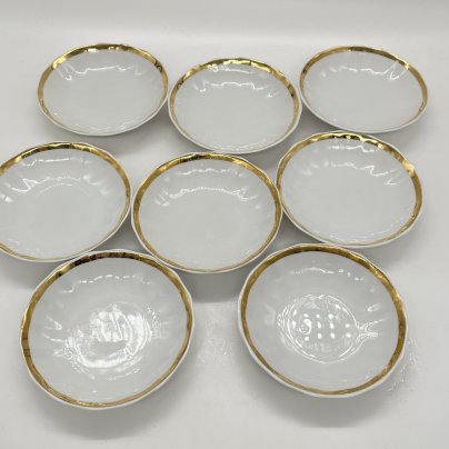 Набор из 8 блюдец с лаконичным декором, фарфор, золочение, Дмитровский фарфоровый завод (ДФЗ Вербилки), СССР, 1965-1991 гг.