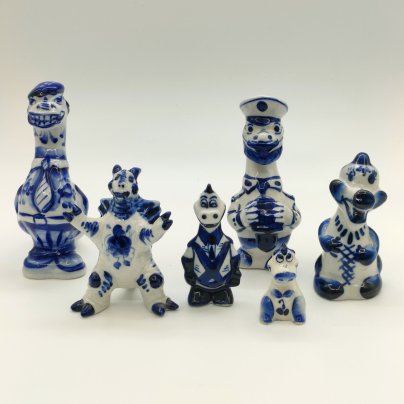 Набор из шести статуэток "Драконы", Гжель, фарфор, роспись, Россия, 1990-2010 гг.