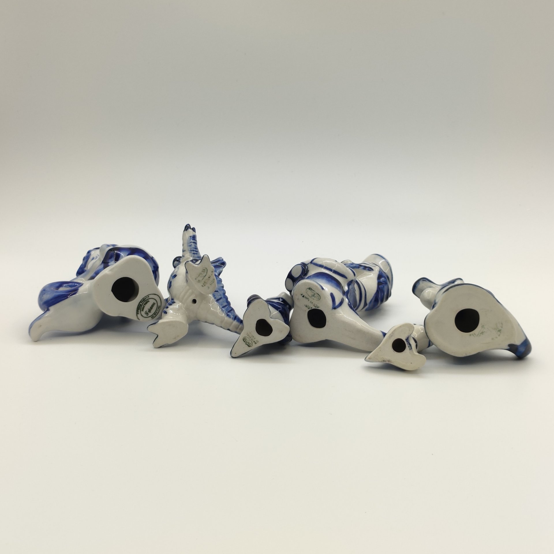 Набор из шести статуэток "Драконы", Гжель, фарфор, роспись, Россия, 1990-2010 гг.