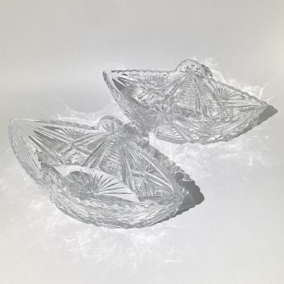 Набор из 2-х ваз (конфетниц) в форме ладьи, стекло, алмазная грань, СССР, 1970-1990 гг.