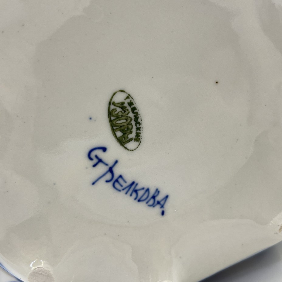 Чайник заварочный, украшенный цветочным декором, Стрелкова, Гжельские узоры