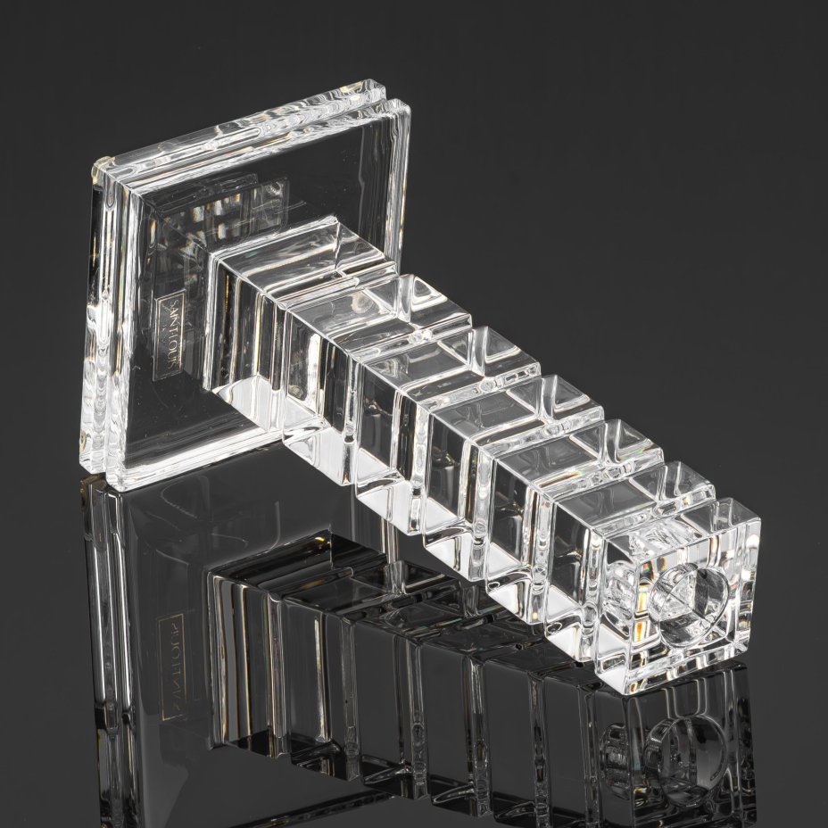 Подсвечник "Adiante" в кубическом стиле, дизайнер Jean Sala, хрусталь, Saint Louis, Франция, 1980-2000 гг.