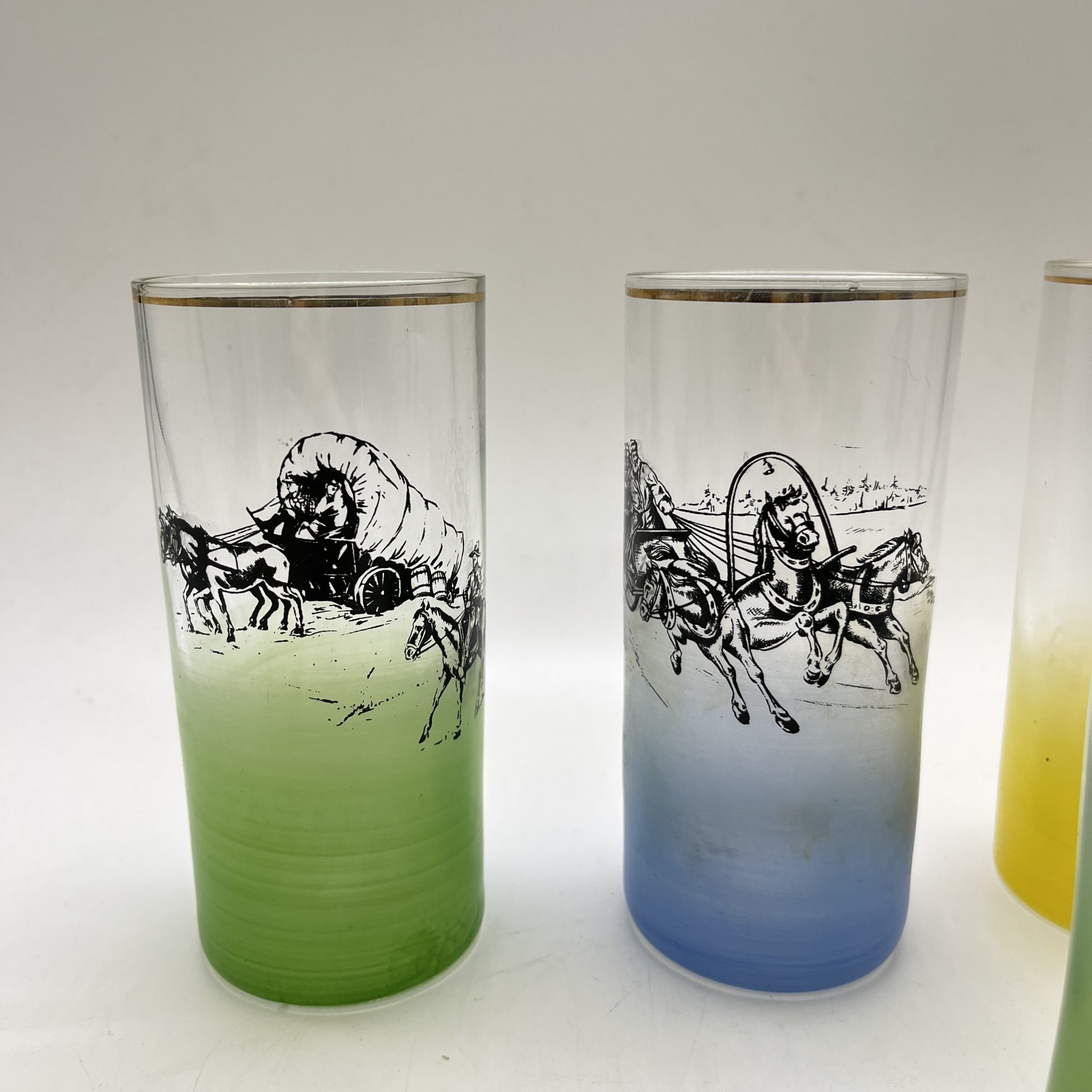 Набор из 5 стаканов с изображением разных видов транспорта, стекло, деколь, золочение, Чехословакия, 1970-1990 гг.