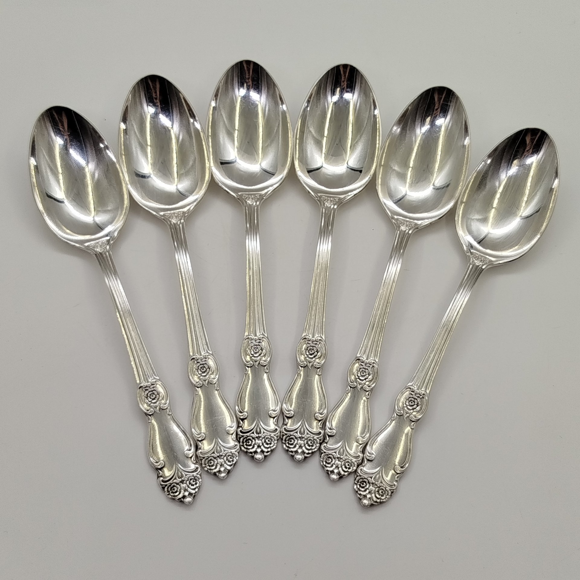 Набор из шести столовых ложек "Серебряная роза", мНЦ (медь-никель-цинк), Кольчугинский завод цветных металлов, СССР, 1970-1990 гг.