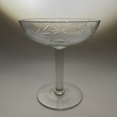 Вазочка на ножке (конфетница), стекло, резьба, СССР, 1970-1990 гг.